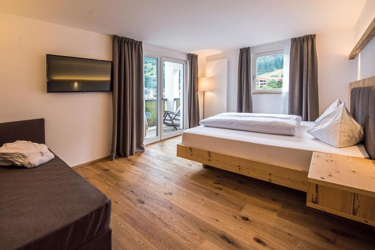 Hotel Fronza - Your Hike & Mountain Home Лутаго Екстериор снимка