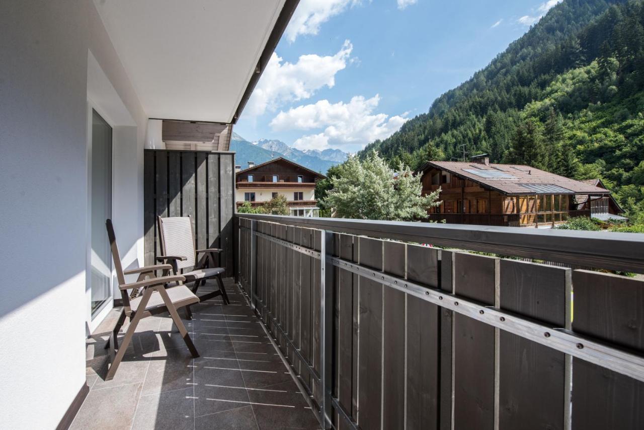 Hotel Fronza - Your Hike & Mountain Home Лутаго Екстериор снимка