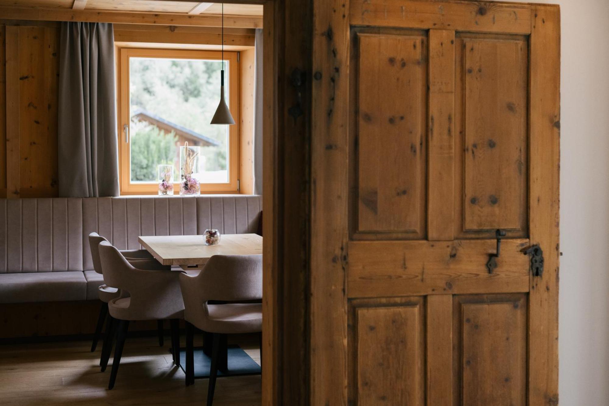Hotel Fronza - Your Hike & Mountain Home Лутаго Екстериор снимка
