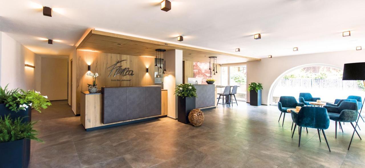 Hotel Fronza - Your Hike & Mountain Home Лутаго Екстериор снимка